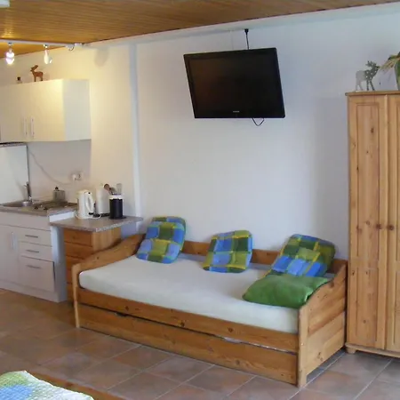 Und Weingut Hirschhof 3* Offenheim