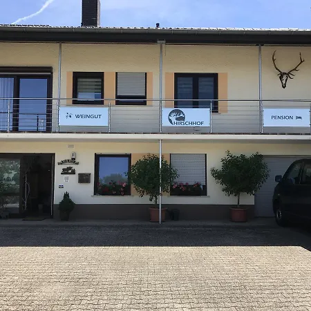 Und Weingut Hirschhof Gasthof