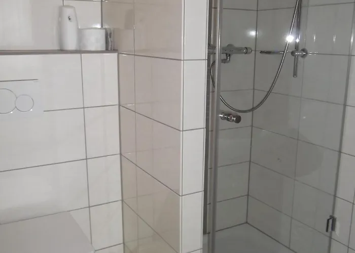 Und Weingut Hirschhof Offenheim