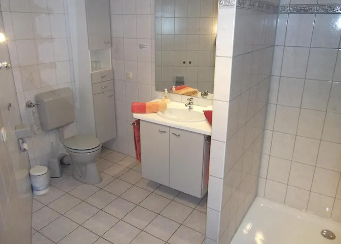 Und Weingut Hirschhof Offenheim